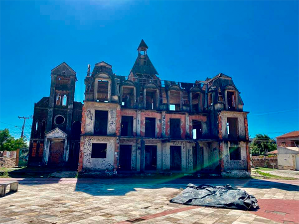 Prefeitura de Itaitinga vai reformar o Castelo de Música do Ancuri